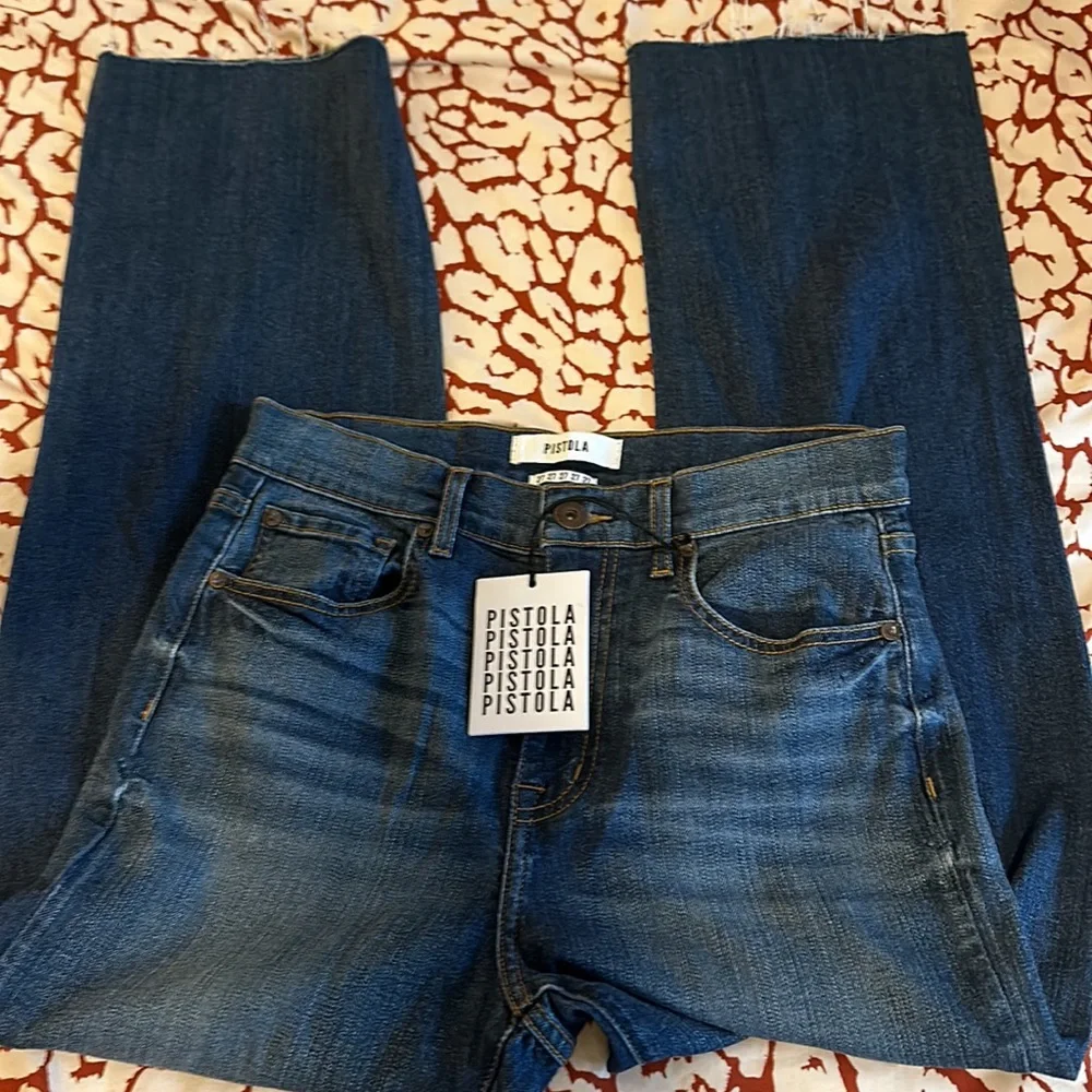 NWT Pistola x Revolve Cher High Rise Wide Leg CroppedRaw hem jeans women size 27